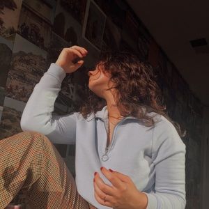 blue cropped crew neck with zipper